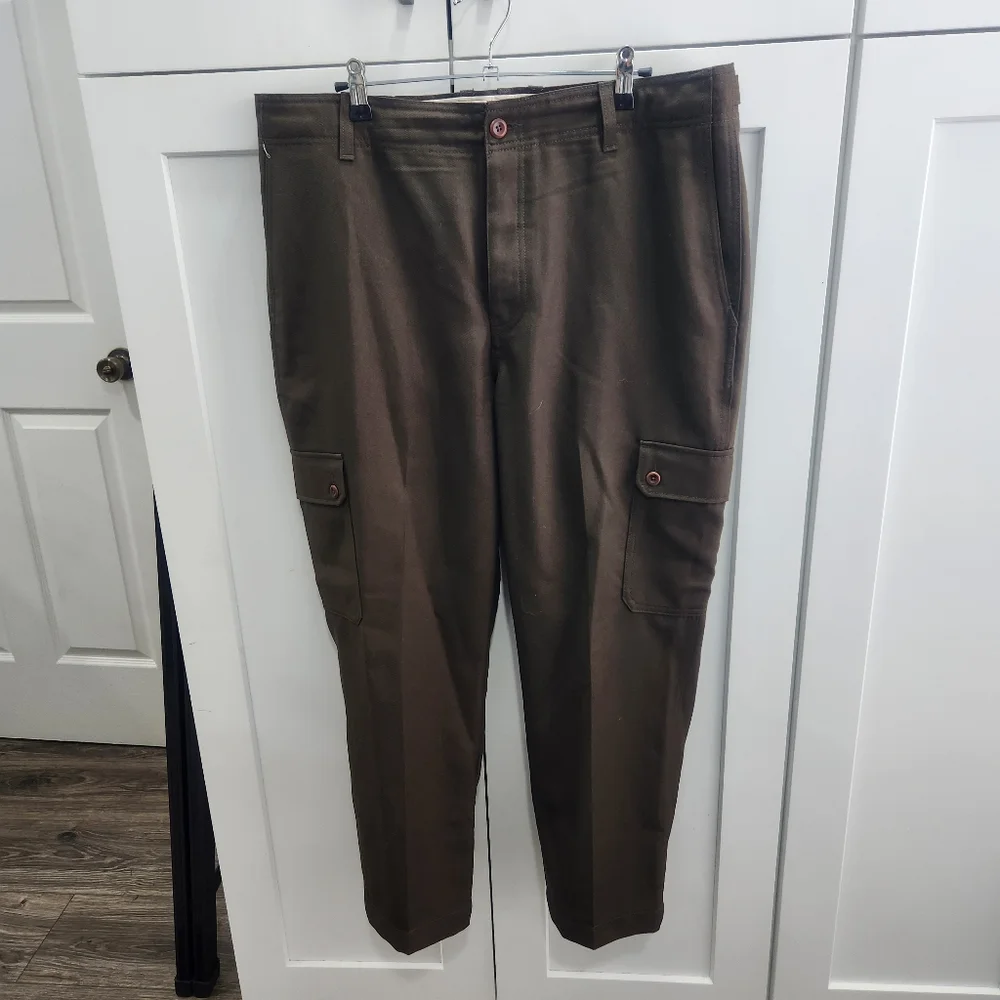 Banana Republic Men's Heritage Vintage Wool Military Olive Green Tapered Cargo